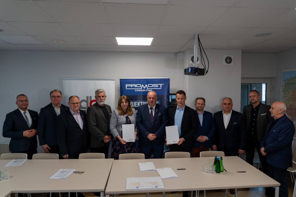 Podpisanie umowy na budowę odcinka drogi wojewódzkiej nr 881