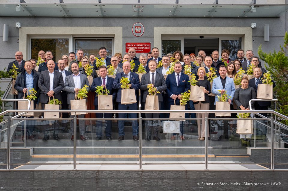 Gmina Żurawica włącza się w akcję sadzenia drzew miododajnych
